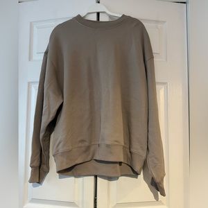 H&M mens pullover.